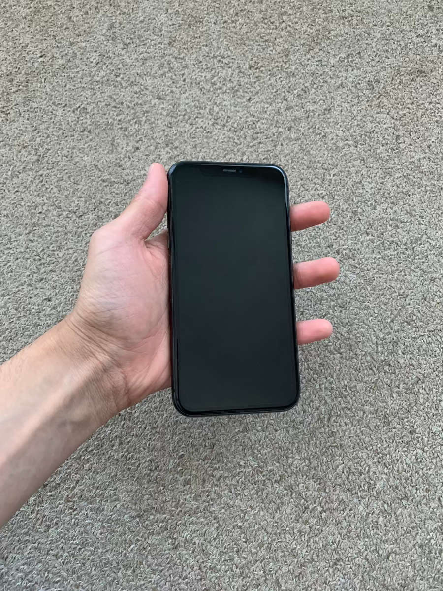 iPhone 11 64gb Dual sim with cover - black
