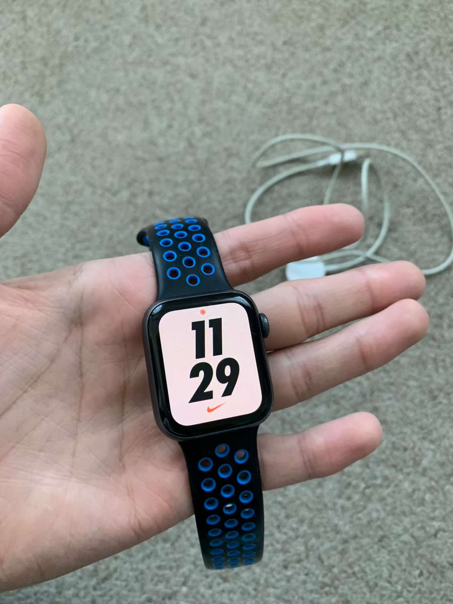 Apple Watch Series 5 Nike edition GPS 40mm