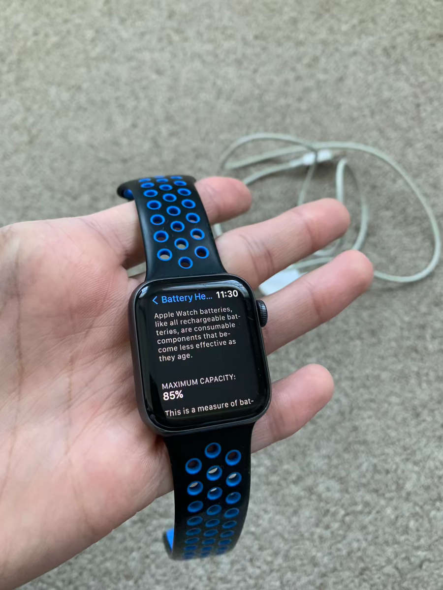 Apple Watch Series 5 Nike edition GPS 40mm