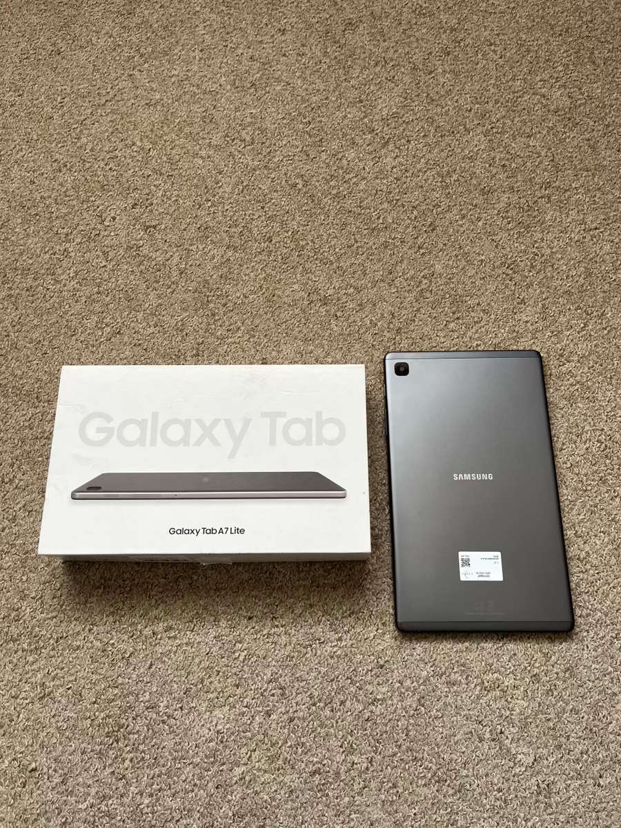 Samsung tab a7 lite 8.7inch wifi 32gb 3gb ram with box and cable still like new without pop