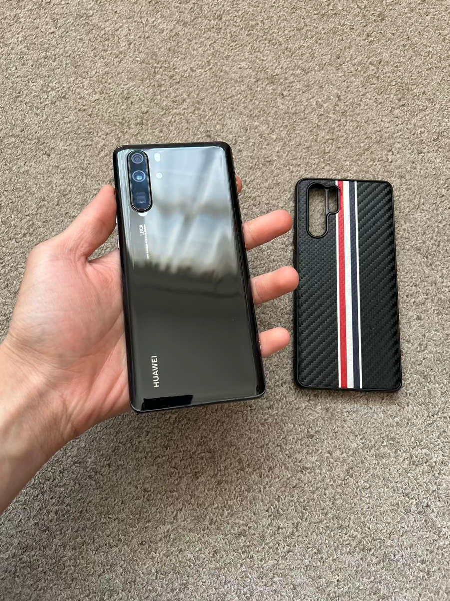Huawei P30 pro 256gb Dual SIM good condition with cover