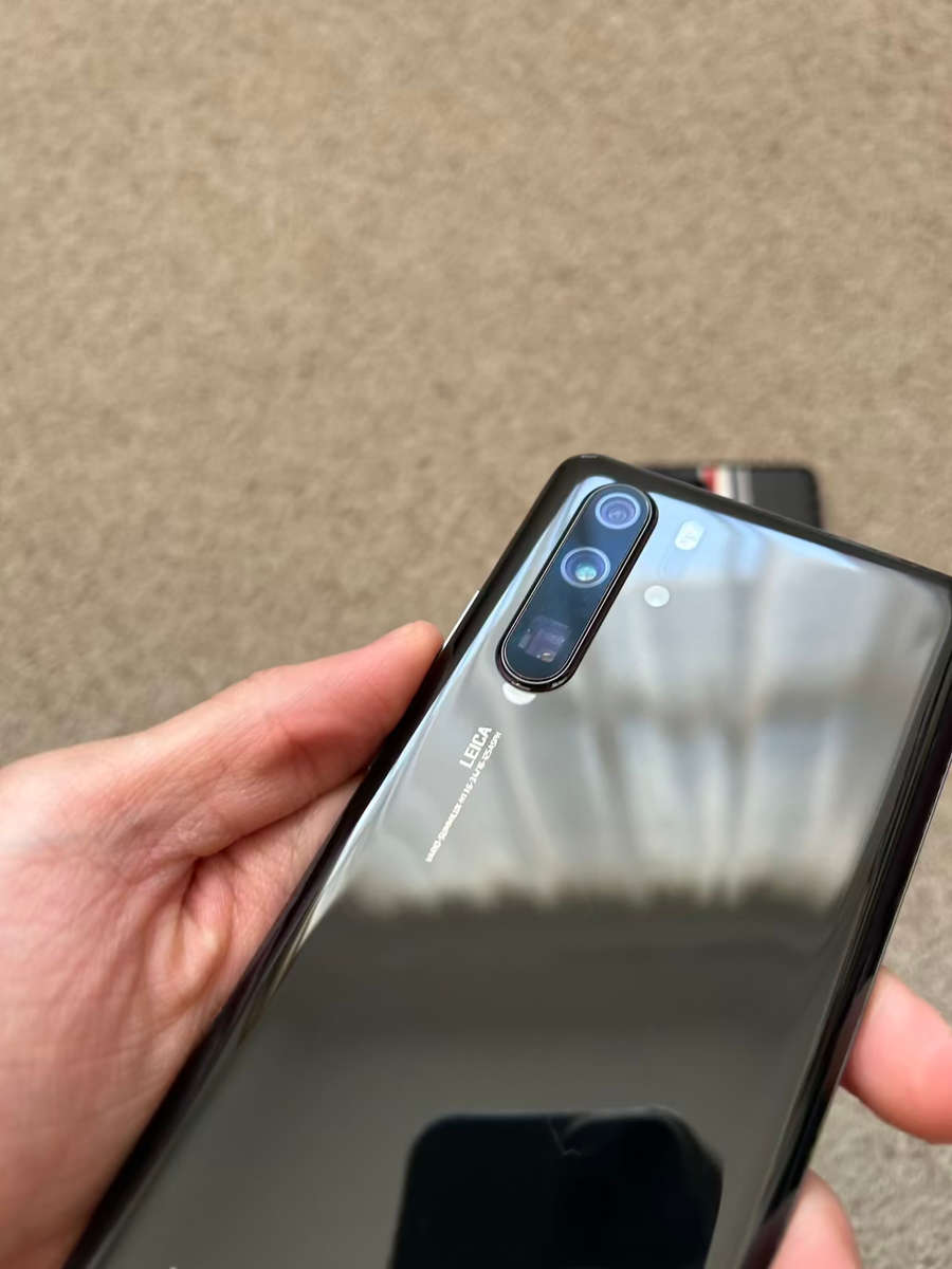 Huawei P30 pro 256gb Dual SIM good condition with cover