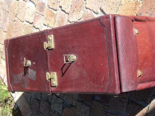 LOVELY OLD LEATHER OPTOMETRIST CASE - STILL HAVE SOME SPECTACLE DRAWERS
