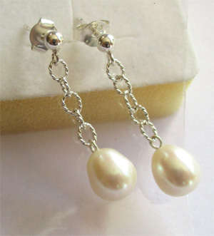 Adorable Sterling Silver and Genuine  Perls Earrings