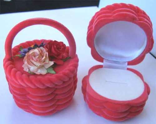Velvet " Basket with Flower " - Gift Box for Ring