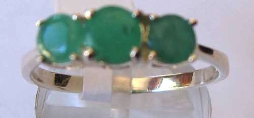 Solid 925 Sterling Silver & Genuine Emeralds   Ring.