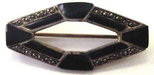 Sterling Silver, Marcasite & Inlaid Black Onyx Brooch.