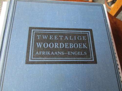 Tweetalige Woordeboek Afrikaans - Engels