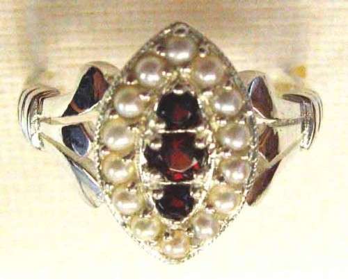 925 Sterling Silver Pears and Garnets Ring