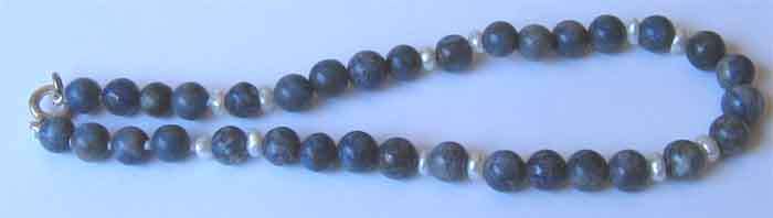 Lapis lazuli and seed pearls Bracelet
