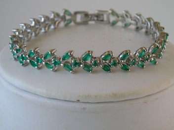 Sterling Silver Green Emerald colour Stones Bracelet