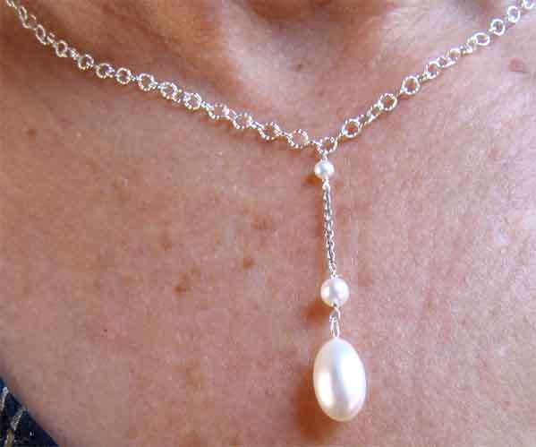 Beauty, Sterling Silver Pearls Necklace / Silver  Chain 45cmL