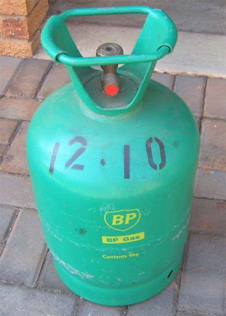 9Kg    GAS BOTTLE