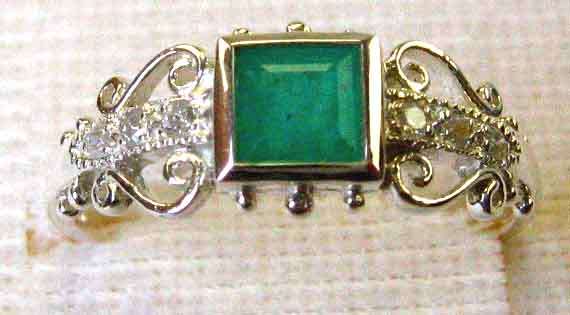 Genuine Emerald and Diamonds Ring.