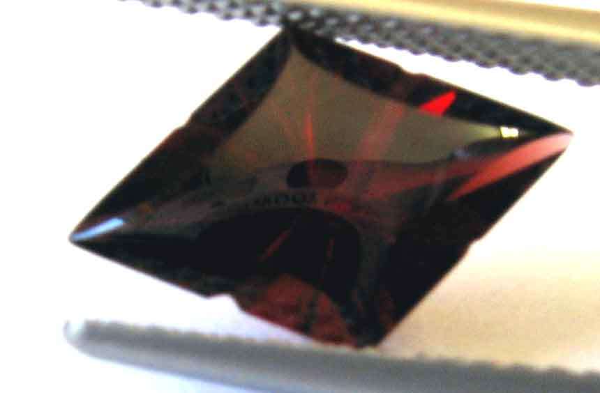 12.00 X 8.00 MM FANCY DIAMOND CUT GARNET 1.75 CT.