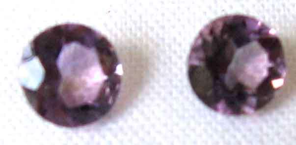 1 lot, 2 pieces of 4.00 mm round cut Amethysts, T. W. 0.48 ct.