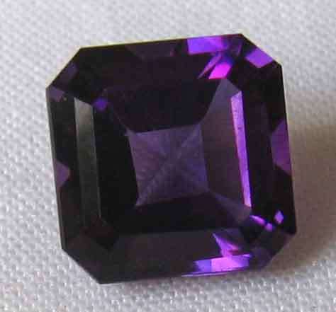 8.00 x 8.00 mm Square cut  Amethyst  2.47 cst.