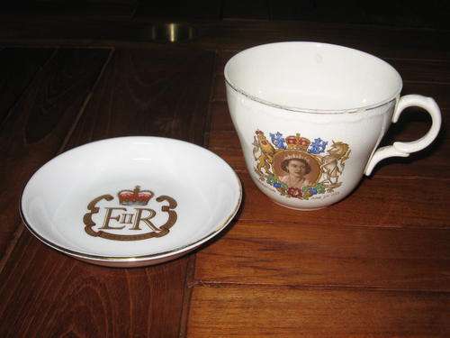 Royal Fever - Queen Elizabeth's Silver Jubilee bone china plate Coronation Teacup