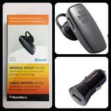 BLACKBERRY HS-250 UNIVERSAL BLUETOOTH HEADSET with IN CAR CHARGER