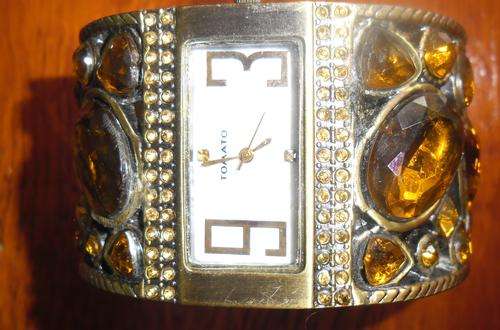 Stunning bangle tomato watch with yellow/mustard stones