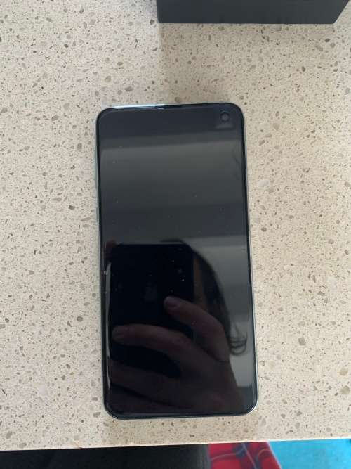 Samsung galaxy s10e