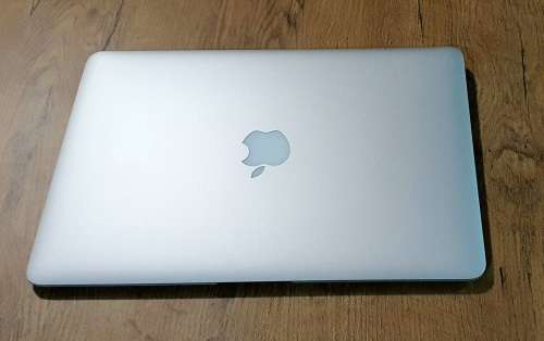 ****VERY SLIM***APPLE MACBOOK AIR 13` 2015 Intel® Core i5 | 4 GB Ram | 1.5 GB Gfx | 128 GB SSD