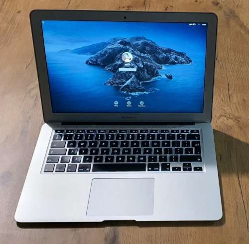 ****VERY SLIM***APPLE MACBOOK AIR 13` 2015 Intel® Core i5 | 4 GB Ram | 1.5 GB Gfx | 128 GB SSD