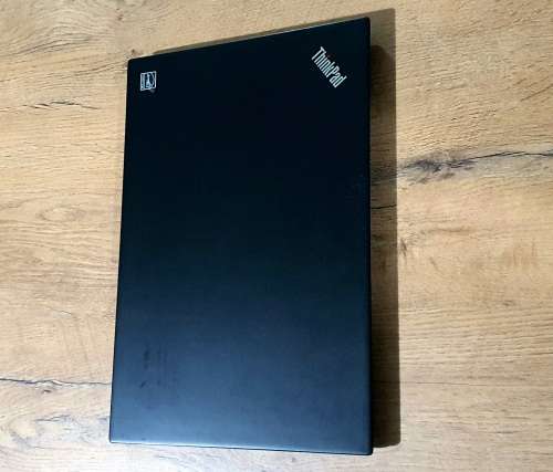 **BARGAIN BUY** LENOVO T490 TOUCHSCREEN 8th GEN i5, HUGE 16GB RAM, 256SSD-WORTH R15k-GRAB IT @ R5999