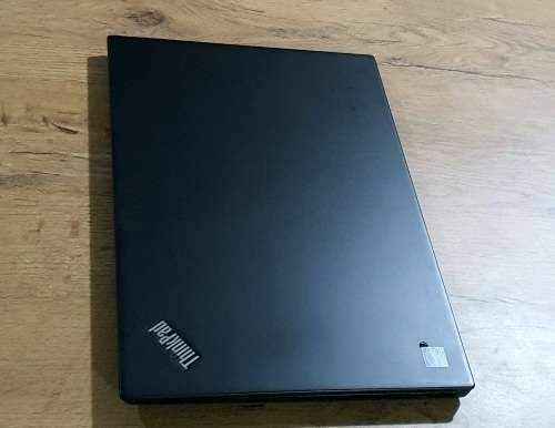 **BARGAIN BUY** LENOVO T490 TOUCHSCREEN 8th GEN i5, HUGE 16GB RAM, 256SSD-WORTH R15k-GRAB IT @ R5999