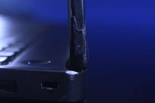 Dell Latitude E5570 i5 6th Gen 4GB Ram 465GB HDD HD Graphics Damage on body of