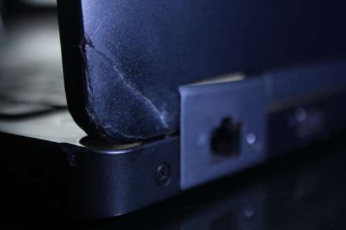 Dell Latitude E5570 i5 6th Gen 4GB Ram 465GB HDD HD Graphics Damage on body of