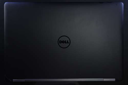 Dell Latitude E5570 i5 6th Gen 4GB Ram 465GB HDD HD Graphics Damage on body of