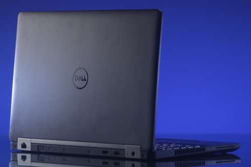 Dell Latitude E5570 i5 6th Gen 4GB Ram 465GB HDD HD Graphics Damage on body of