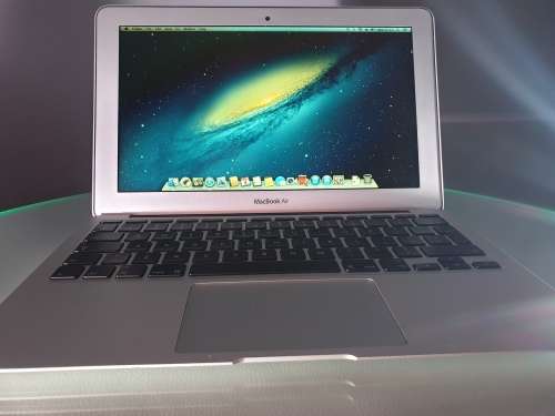 Apple MacBook Air 11 i5-3317U 3rd Gen 4GB Ram 64GB SSD