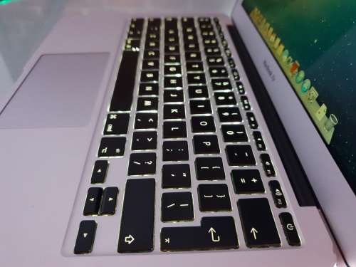 Apple MacBook Air 11 i5-3317U 3rd Gen 4GB Ram 64GB SSD