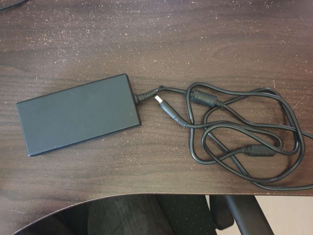 Dell 180w Charger