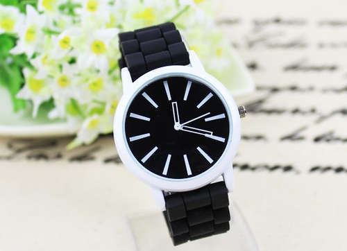 Trendy Silicone Wristwatch - Black