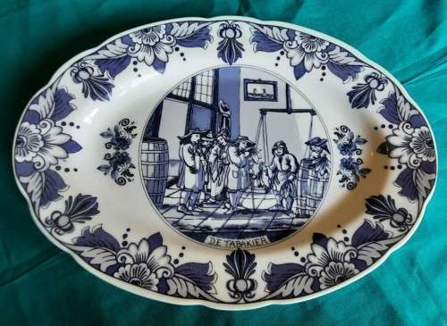 Delft Holland pottery oval serving dish `De Tabakier` 26cmx19cm serie no. 1495