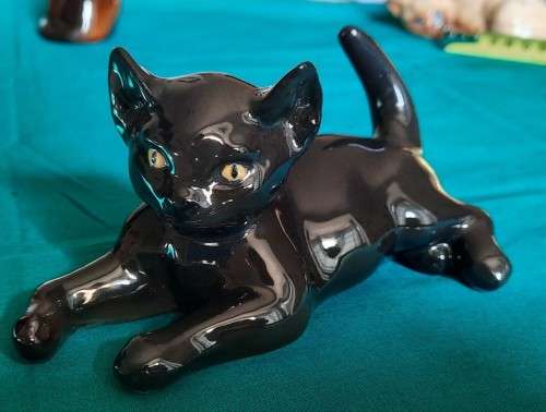Rosenthal Germany, F Heidenreich, Black cat figurine lying down #1907