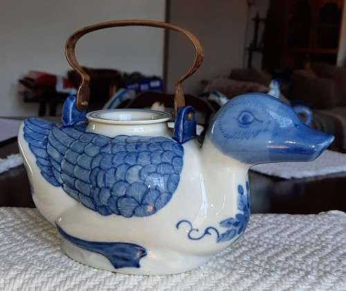 Collectable DUCK teapot with copper handle - lovely piece