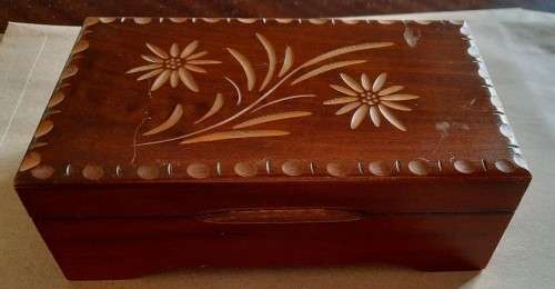 REUGE music movement jewellery box `Love is Blue`