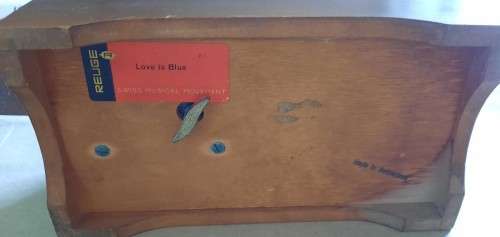 REUGE music movement jewellery box `Love is Blue`