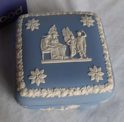 WEDGWOOD blue Candy box/ trinket box with original box, in pristine condition