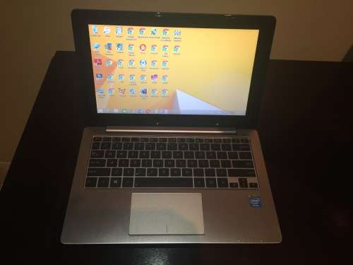 ASUS VivoBook S200E touchscreen laptop