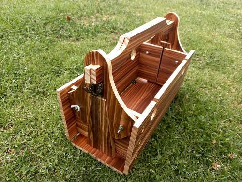 Foldable Picnic wooden basket and pcinic tea table