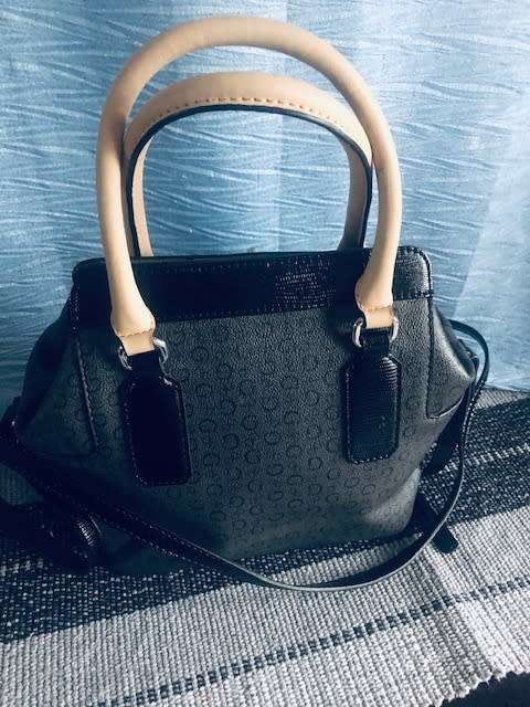 Guess Kabelka Park Lane Shine Turn-Lock Satchel