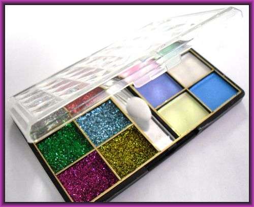 CRAZZZY R1 AUCTION - 13 PC EYE SHADOW KIT