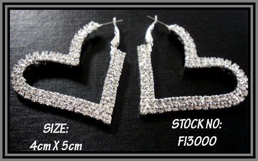 STUNNING DIAMANTE HEART SHAPE EARRINGS - 4cm X 5cm