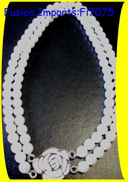 CRAZZZY R1 AUCTION - 2 ROWS PEARL NECKLACE WITH ROSE PENDANT