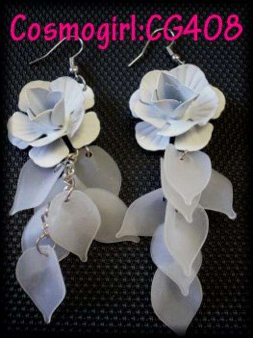 CRAZZZY R1 AUCTION - LONGER LENGTH FLOWER EARRINGS